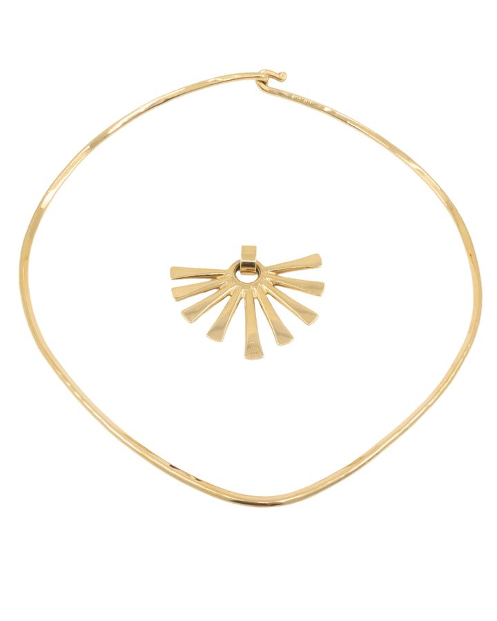 James Avery 14k Gold Collar Necklace Hammered Gold Sun Pendant