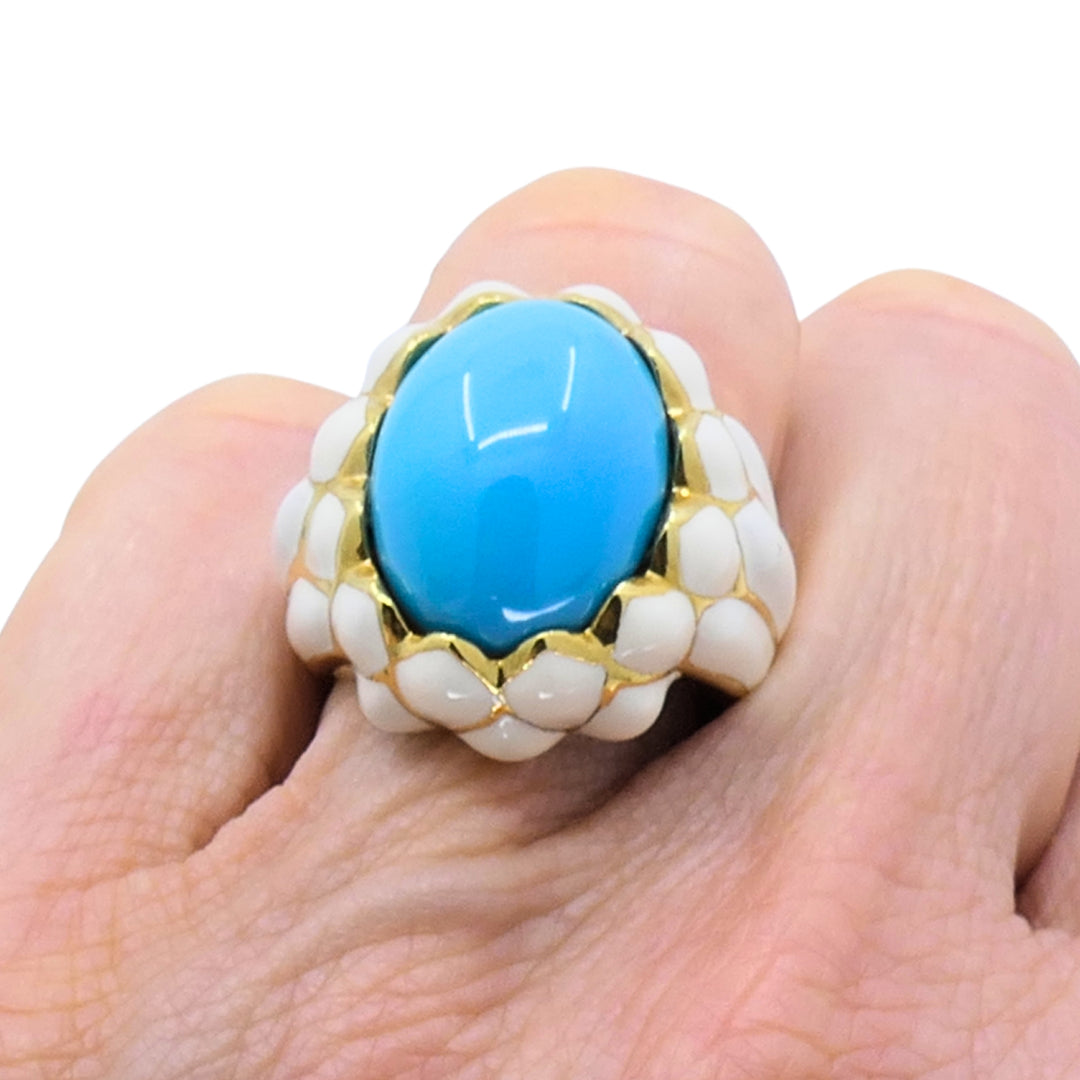 David Webb Ring 18k Gold White Enamel Turquoise Cocktail Ring