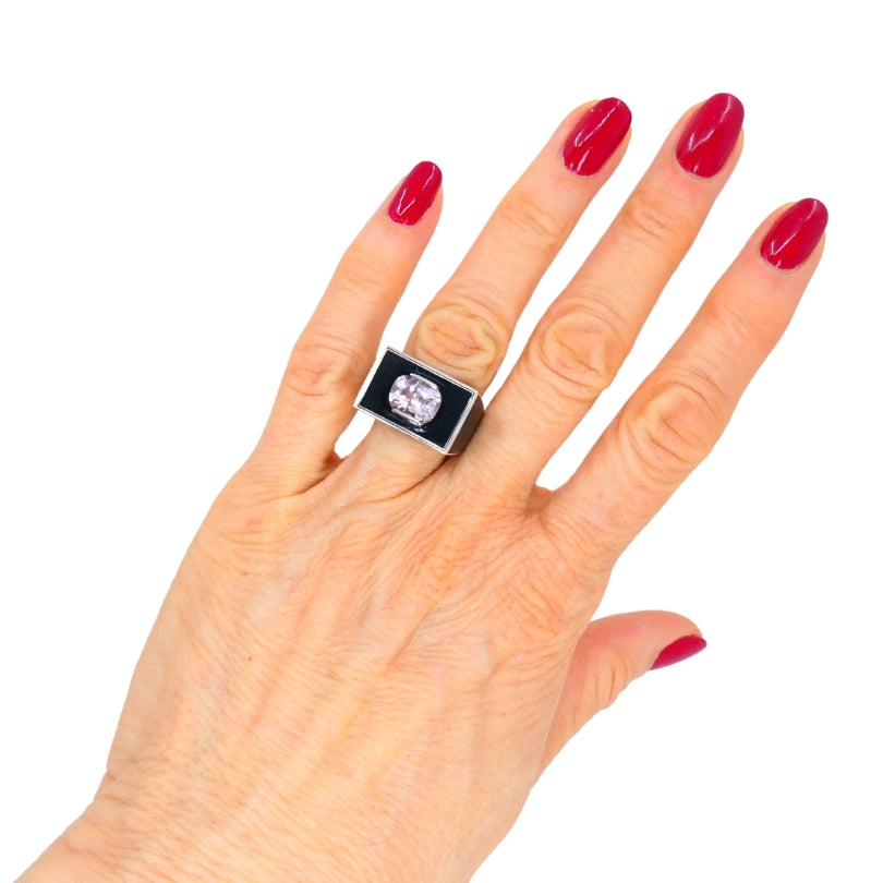 Vintage 18k White Gold Pink Sapphire Black Enamel Ring