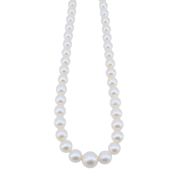 Vintage Mikimoto Akoya Pearl Graduated Necklace with Silver Clasp