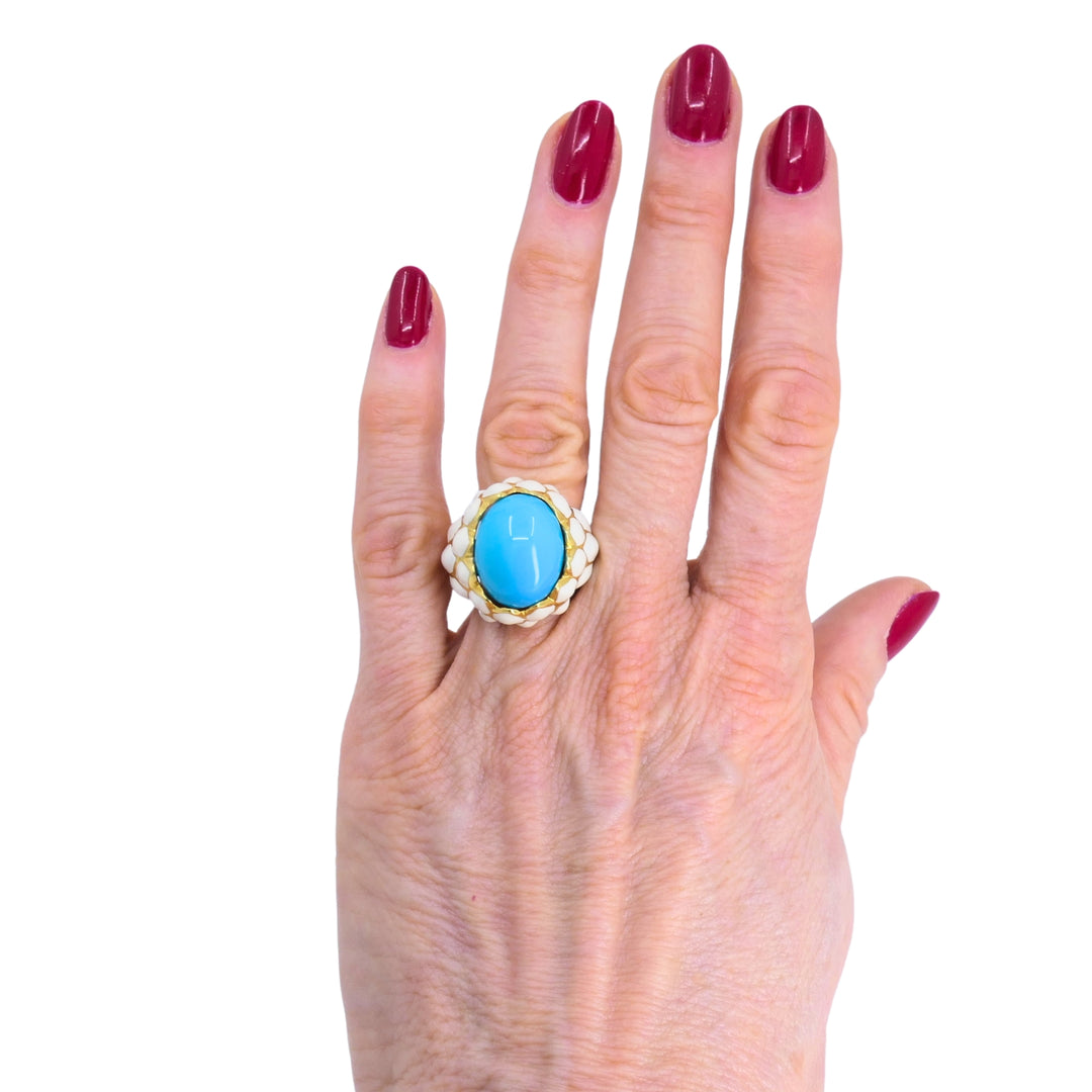 David Webb Ring 18k Gold White Enamel Turquoise Cocktail Ring
