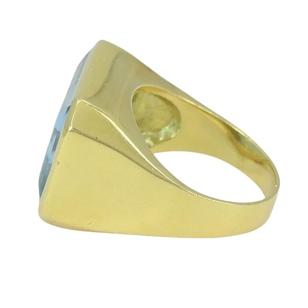 Vintage Aquamarine 18k Yellow Gold Cocktail Ring