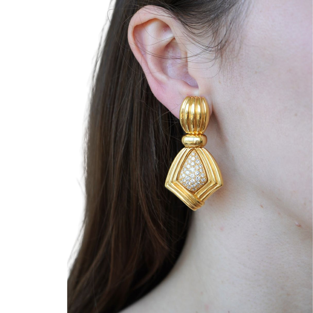 Vintage Boucheron Paris 18k Gold Diamond Ribbed Drop Earrings