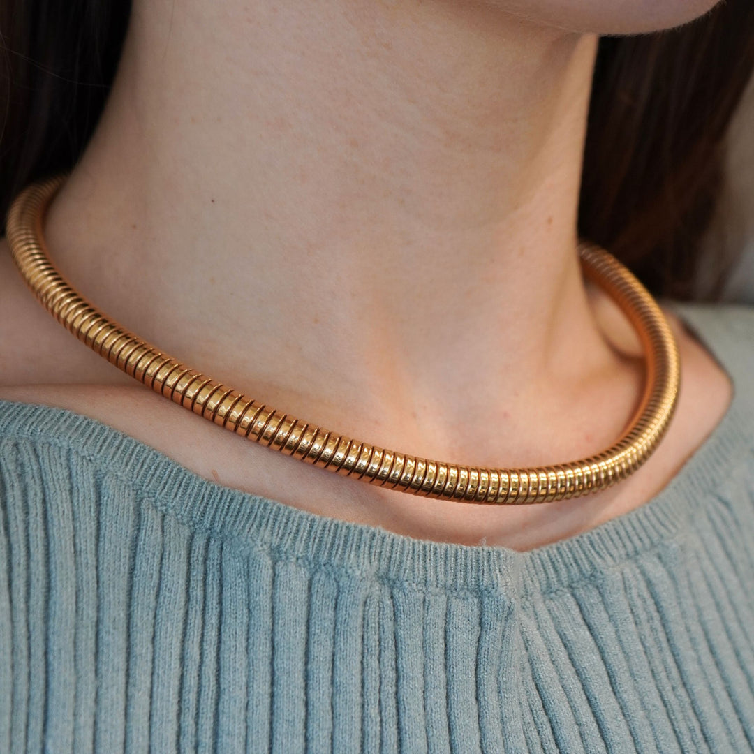 Vintage Chopard 18k Gold Tubogas Choker Necklace