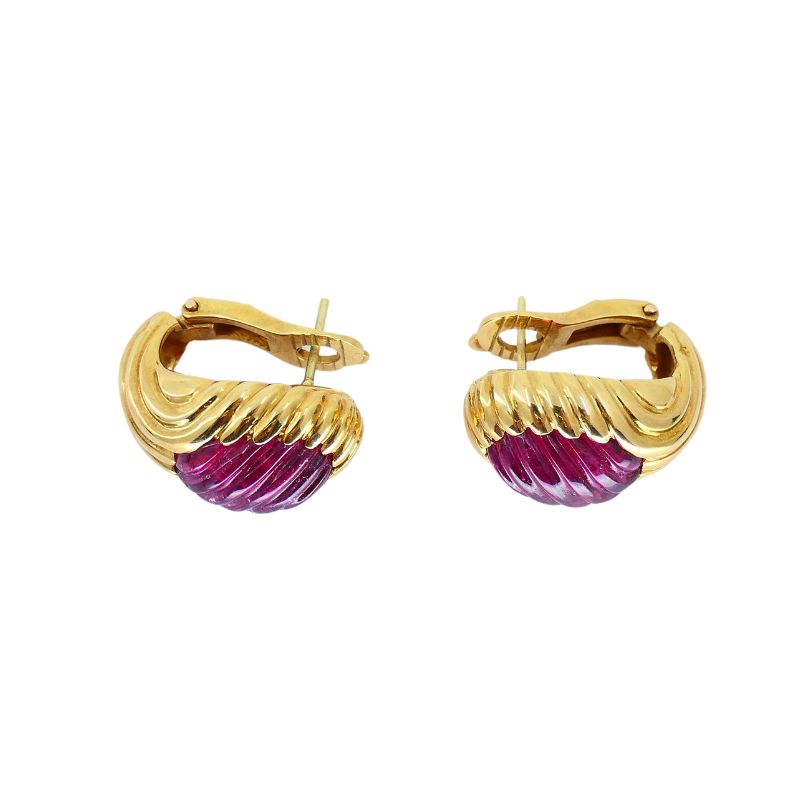 Vintage Boucheron 18k Gold Carved Pink Tourmaline Clip Earrings