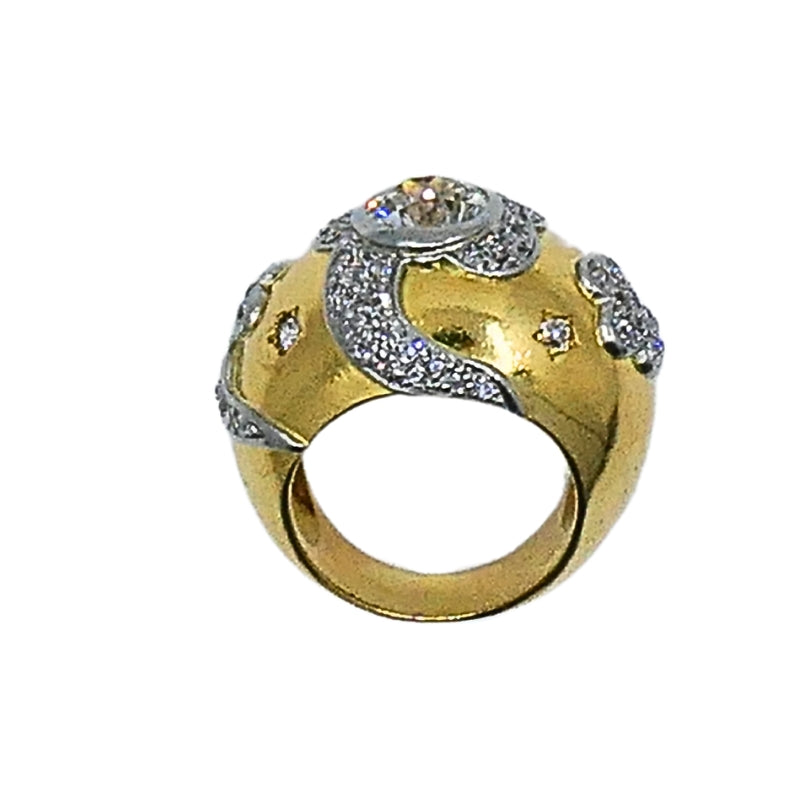Vintage 18k Gold Diamond Floral Dome Ring