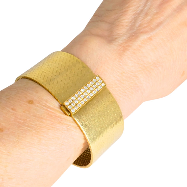 Hermès Gold Diamond Bracelet 18k Scale Design Vintage Jewelry