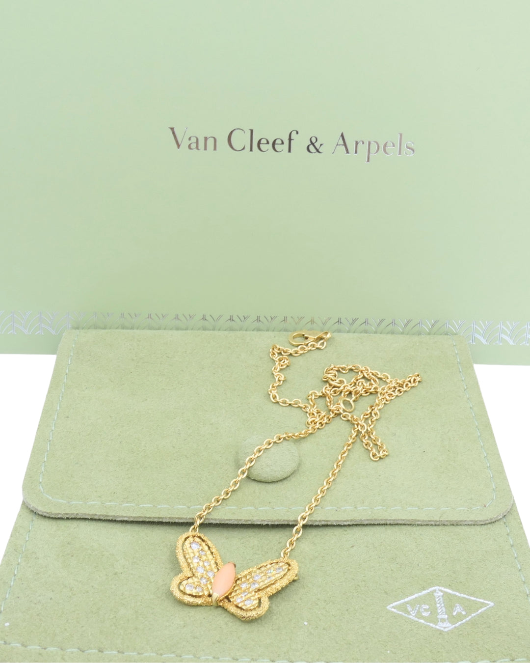 Van Cleef & Arpels Butterfly Necklace Diamond Coral 18k Gold