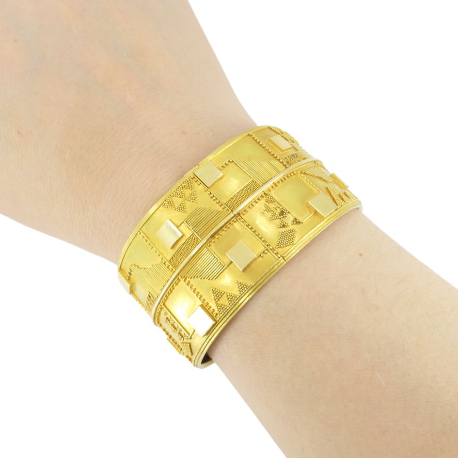 Vintage 18k Gold Geometric Cuff Bracelet