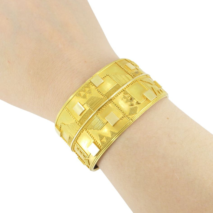 Vintage 18k Gold Geometric Cuff Bracelet