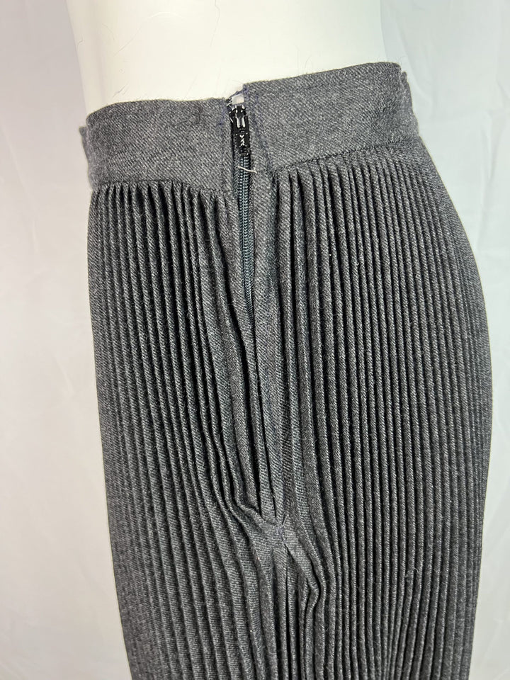 Valentino Boutique Pleated Midi Skirt, Grey Size 12