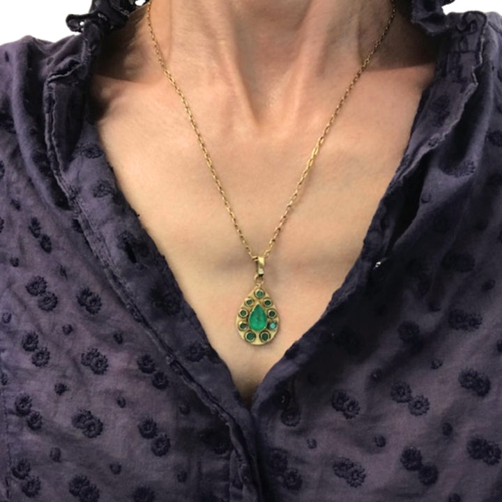 Emerald Pendant 18k Gold Vintage Chain Necklace