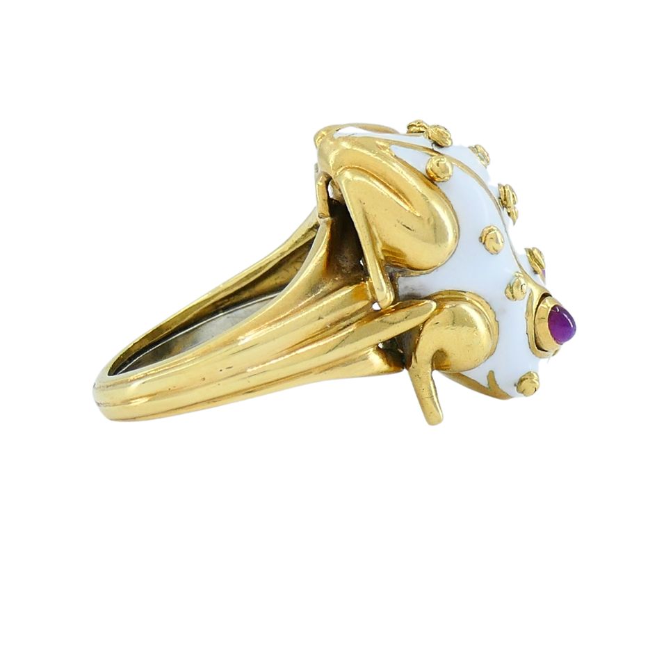 1990s David Webb 18k Gold White Enamel Ruby Frog Ring