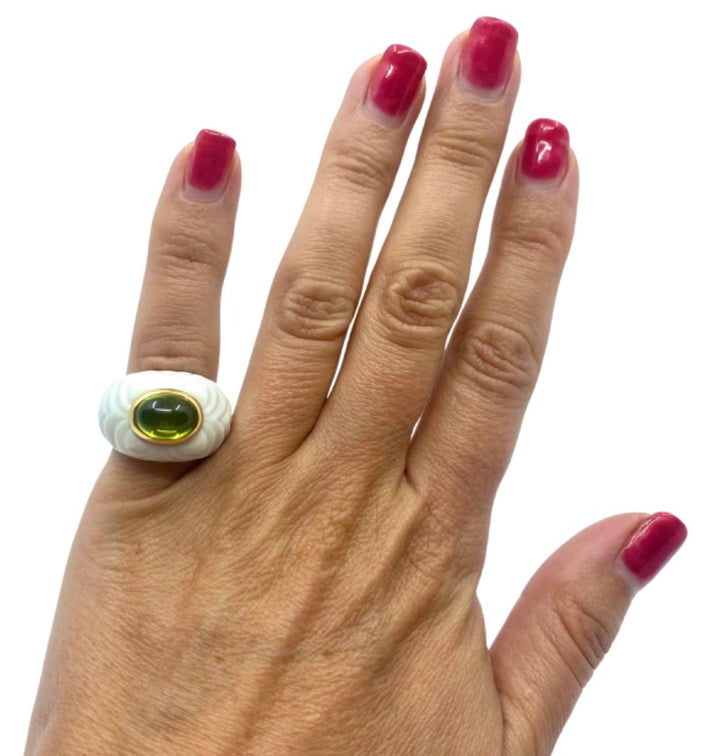 Bulgari Chandra Ring Porcelain Peridot Gold