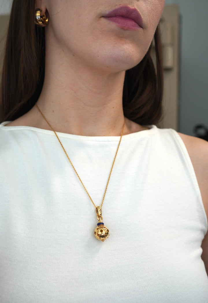 Vintage Bvlgari 18k Gold Lapis Lazuli Openwork Pendant Bulgari Chain Necklace