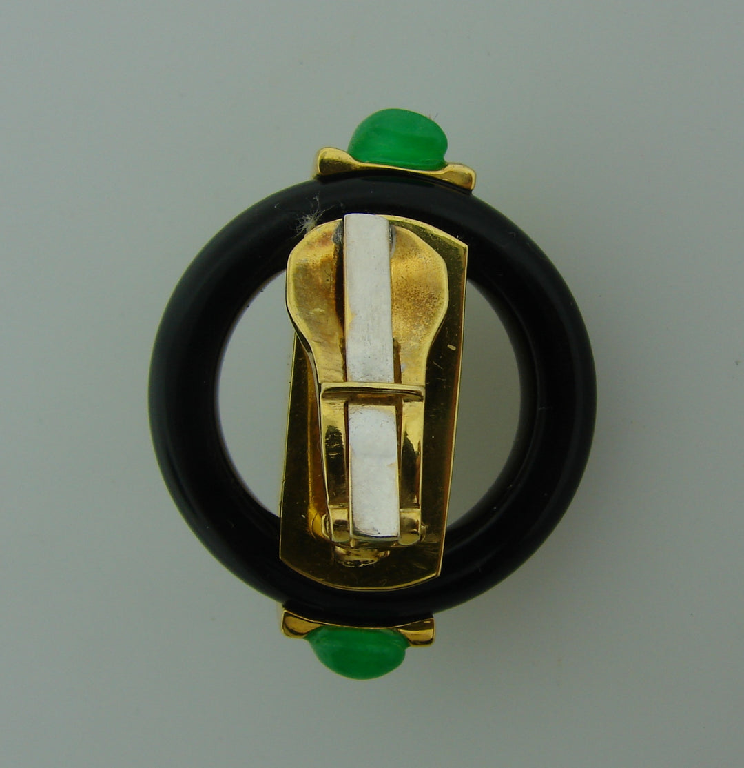 Aldo Cipullo Yellow Gold Earrings with Jade and Black Onyx 1974