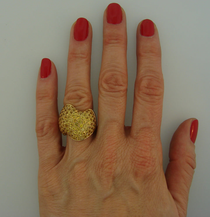 Vintage Van Cleef & Arpels Yellow Sapphire Gold Ring, 1980s