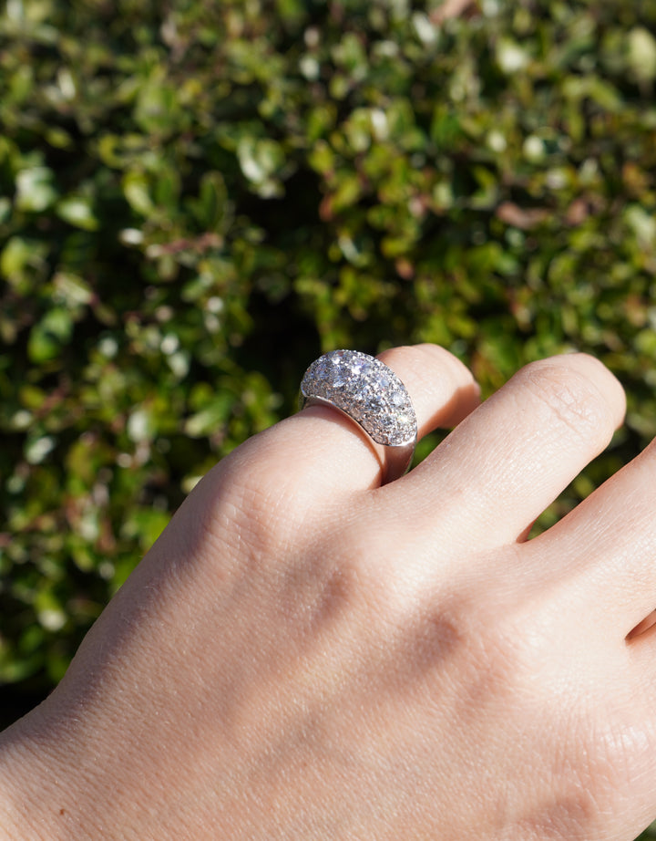 1960s Van Cleef & Arpels 18k White Gold Diamond Bombe Ring