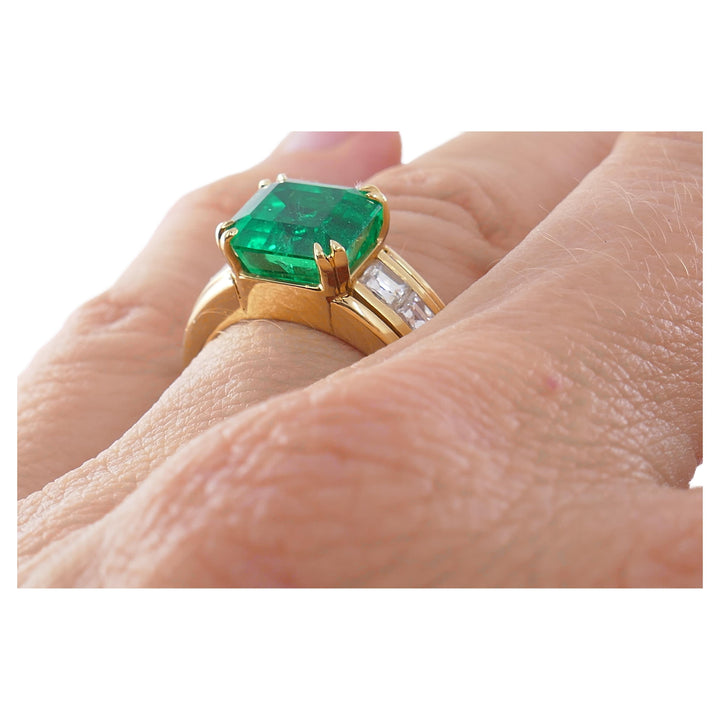 Emerald Ring 18k Gold Diamond