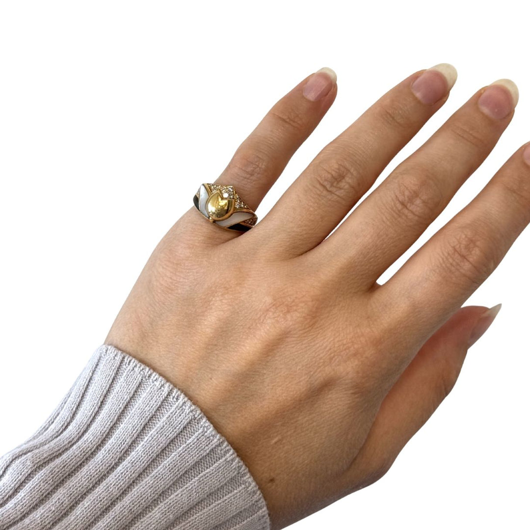 Vintage Bvlgari 18k Gold Diamond Mother of Pearl Ring