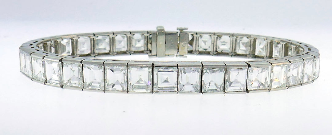 Vintage Diamond Platinum Tennis Bracelet Straight Line 1950s