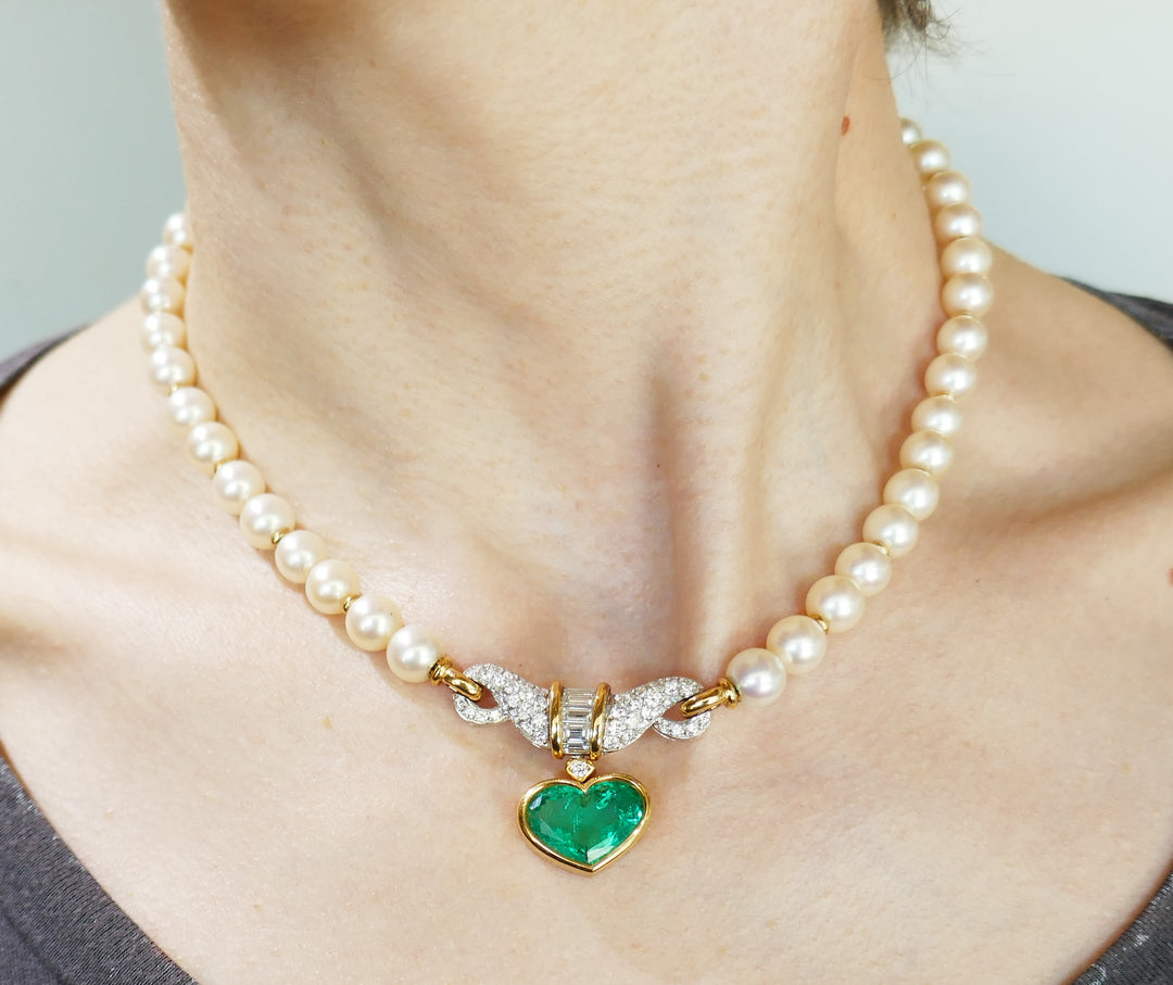 Bvlgari Heart Emerald Diamond Pearl Gold Necklace Bulgari