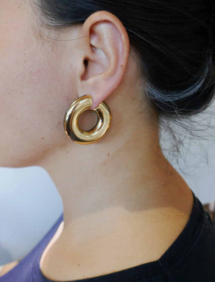 Vhernier Creole Yellow Gold Jet Hoop Earrings