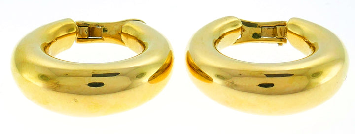 Chaumet Paris Yellow Gold Hoop Earrings