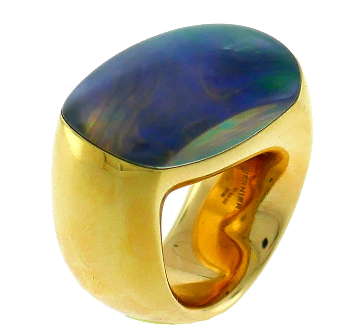 Vhernier Bisquit Yellow Gold Ring with Mother of Pearl and Rock Crystal