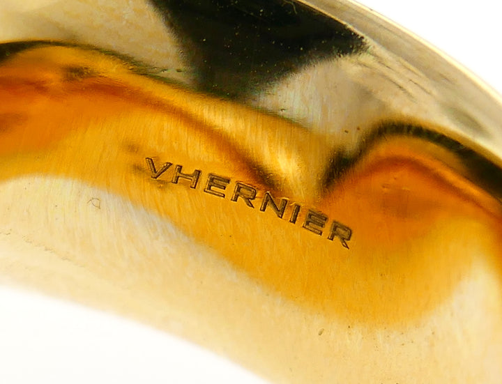 Vhernier Bisquit Yellow Gold Ring with Mother of Pearl and Rock Crystal