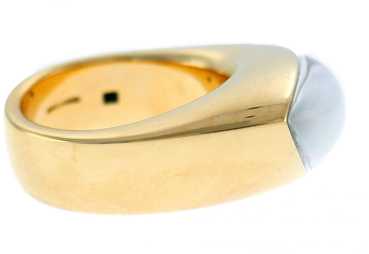 Vhernier Fuseau Yellow Gold Ring with Mother of Pearl and Rock Crystal