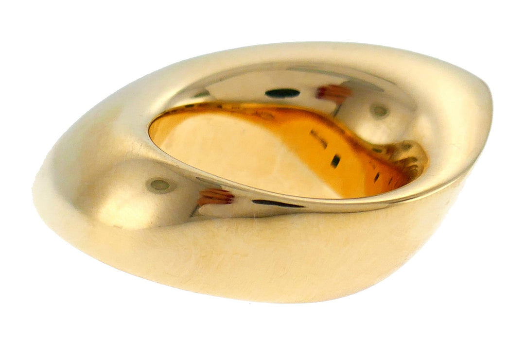 Vhernier Fuseau Yellow Gold Ring with Mother of Pearl and Rock Crystal