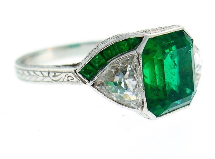 Art Deco Emerald Diamond Platinum Ring