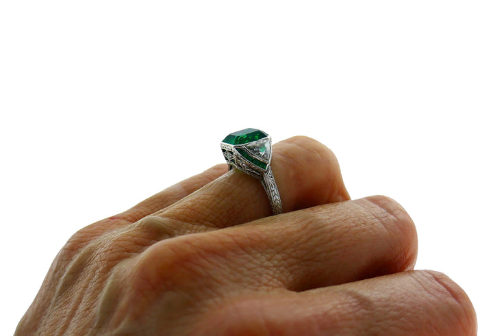 Art Deco Emerald Diamond Platinum Ring