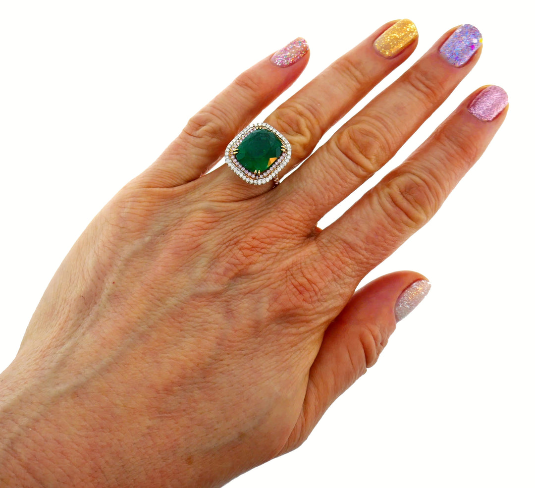 Lorraine Schwartz Emerald Diamond Gold Ring