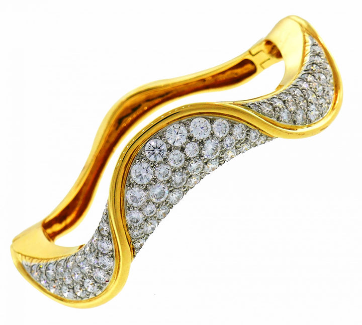 Oscar Heyman Diamond Yellow Gold Bangle Bracelet