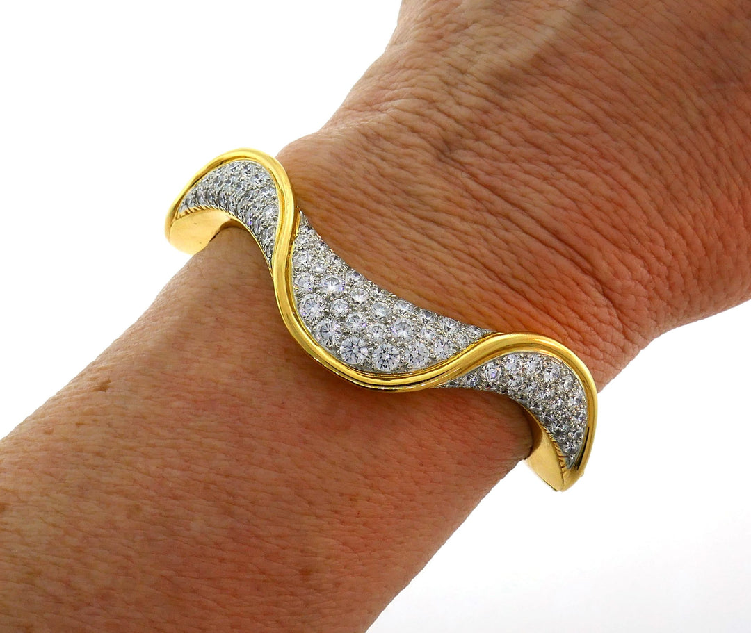 Oscar Heyman Diamond Yellow Gold Bangle Bracelet