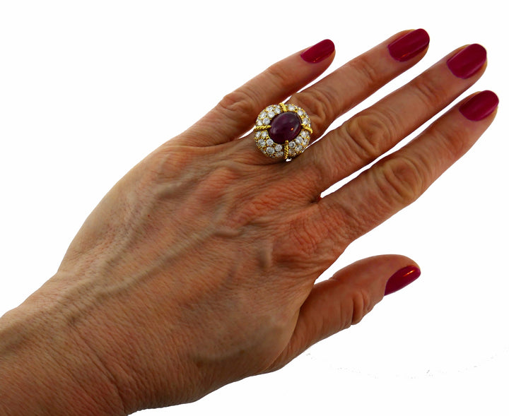 Vintage Van Cleef & Arpels Ring Burmese Ruby 18k Gold