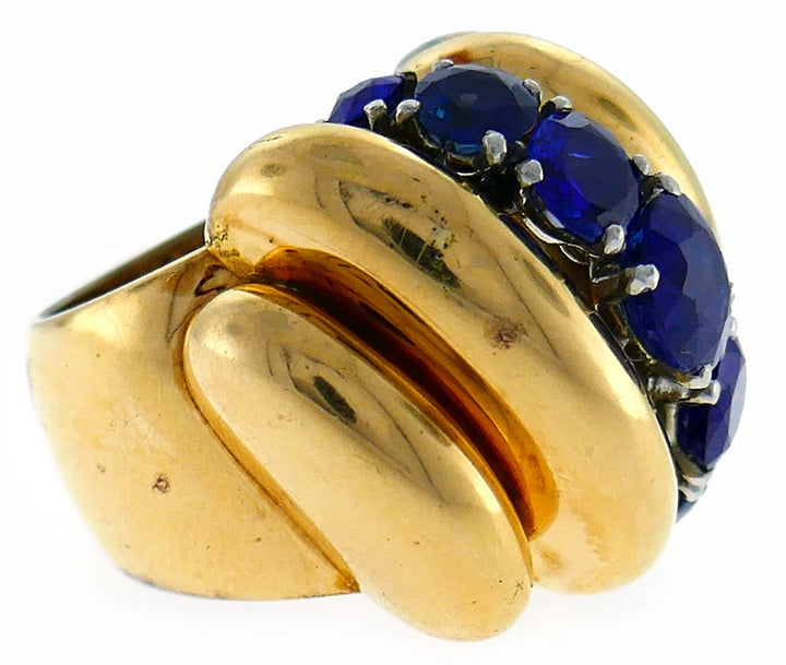 Vintage Van Cleef & Arpels Sapphire Gold Bombe Ring, 1970s