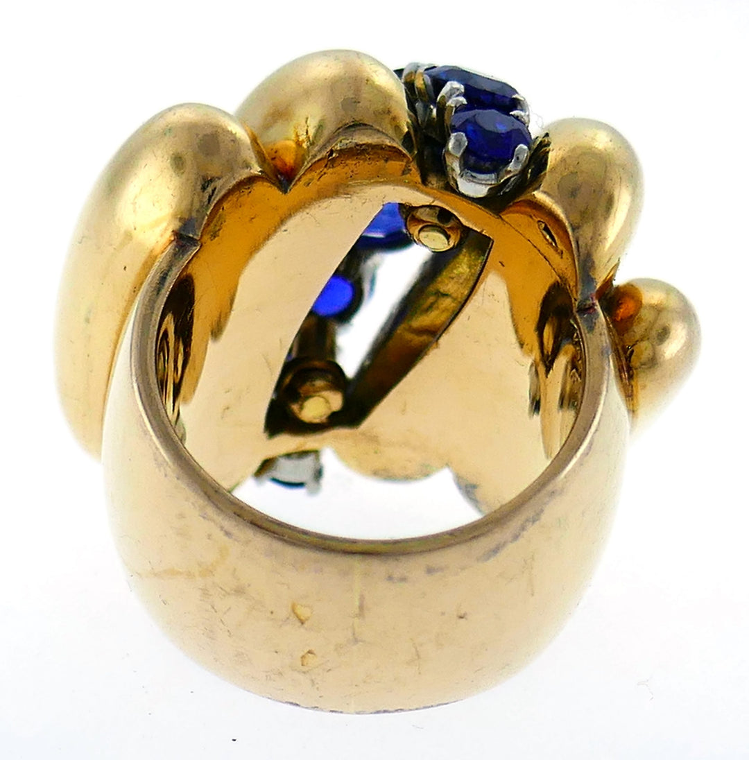 Vintage Van Cleef & Arpels Sapphire Gold Bombe Ring, 1970s