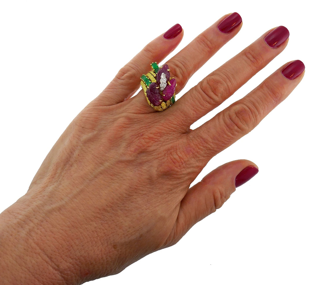 Vintage Tutti-Frutti 18k Gold Ring Diamond Emerald Carved Ruby