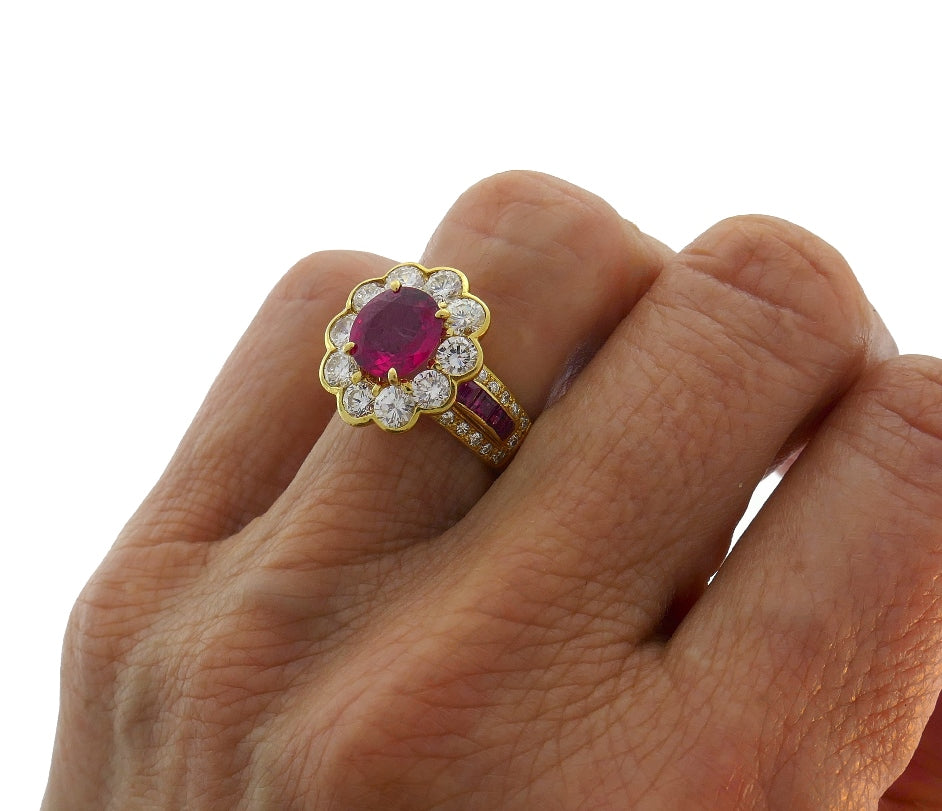 Vintage Ruby Diamond 18k Yellow Gold Ring Estate Jewelry