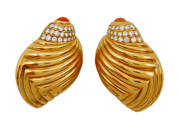 Vintage Boucheron 18k Gold Shell Earrings