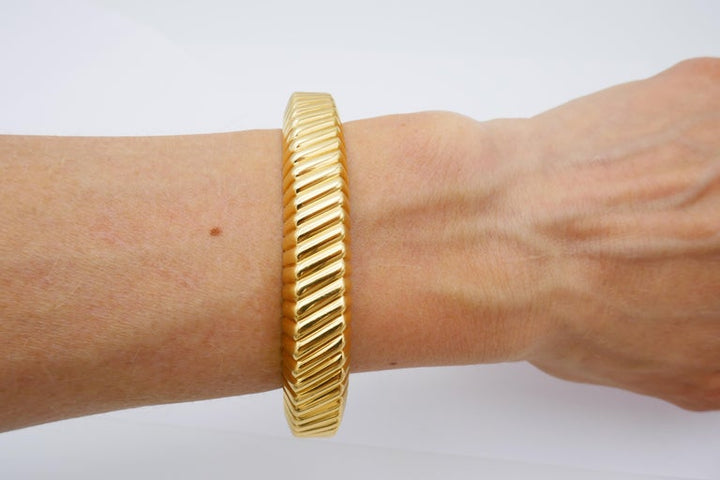 Tiffany & Co. Gold Ribbed Design Bangle Bracelet