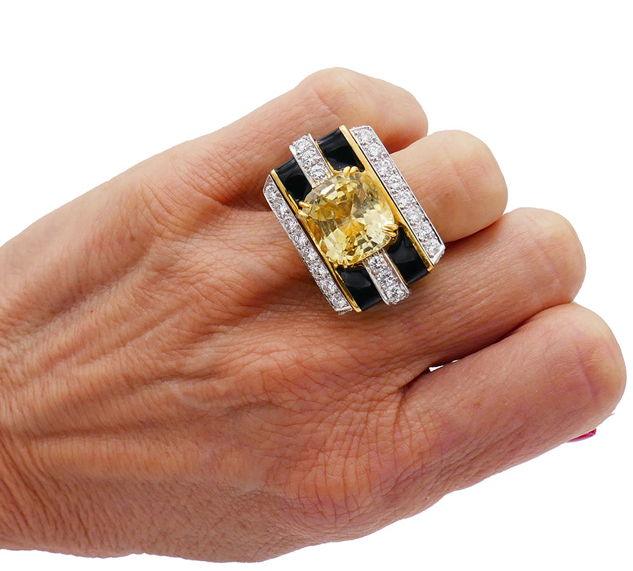 David Webb Vintage Ring 18k Gold Yellow Sapphire Cocktail