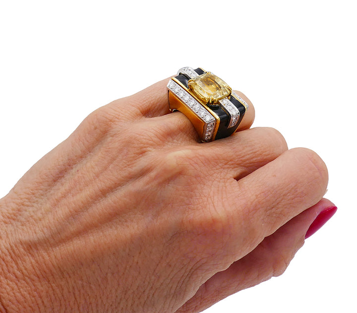 David Webb Vintage Ring 18k Gold Yellow Sapphire Cocktail