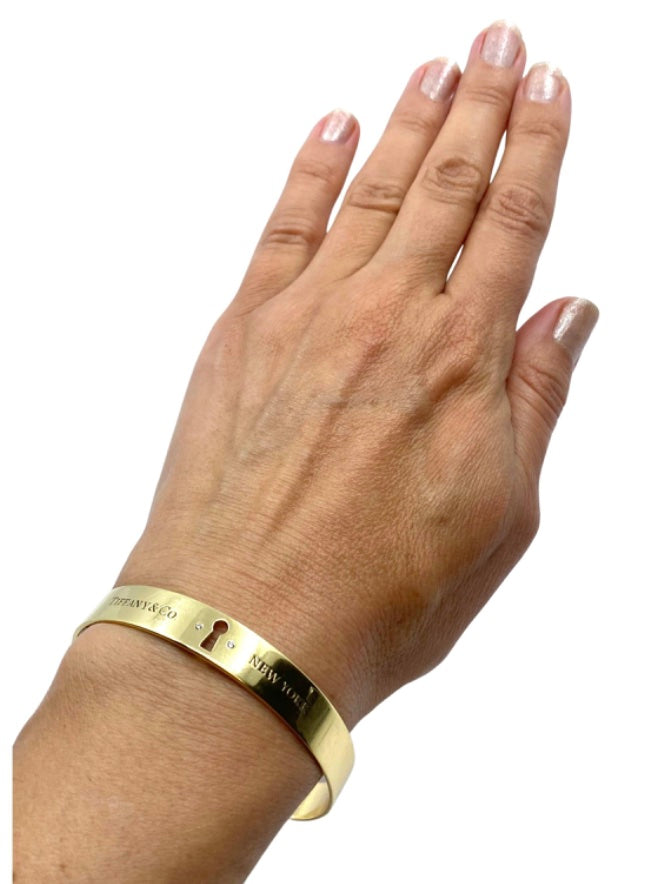 Tiffany & Co. Diamond Keyhole Bangle – Nadine Krakov Collection