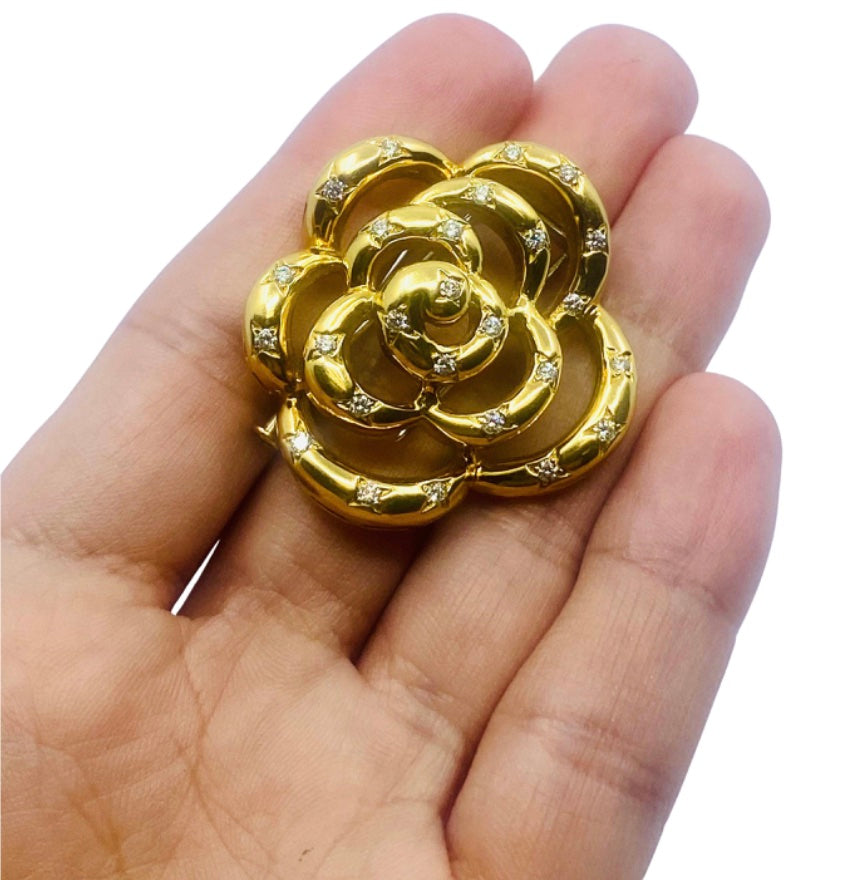 Van Cleef & Arpels Gold Diamond Camellia Brooch