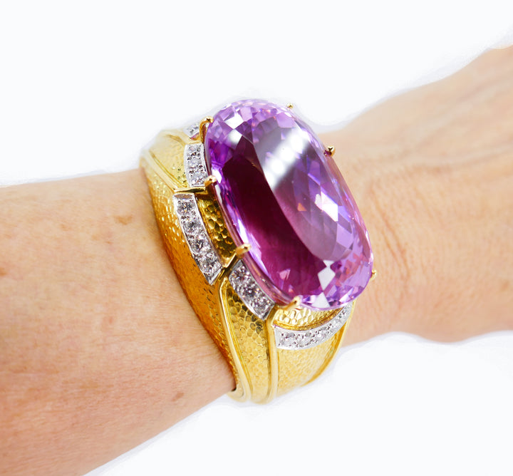 Vintage David Webb Bangle Bracelet 18k Gold Kunzite Jewelry