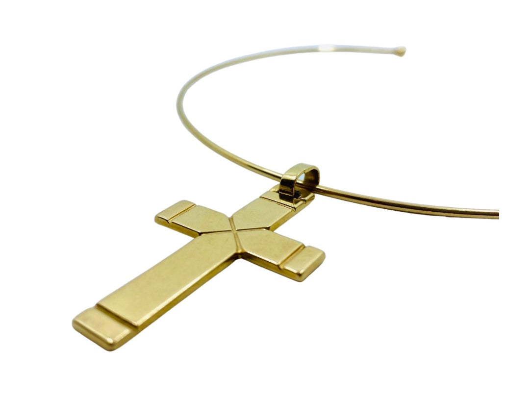 Wire Choker Necklace with Cross Pendant 14k Gold